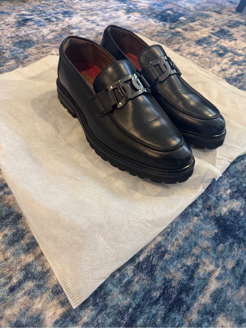 Stacey Adams Leather Dress Loafers with Silver Chain Accent - Picture 2 of 7